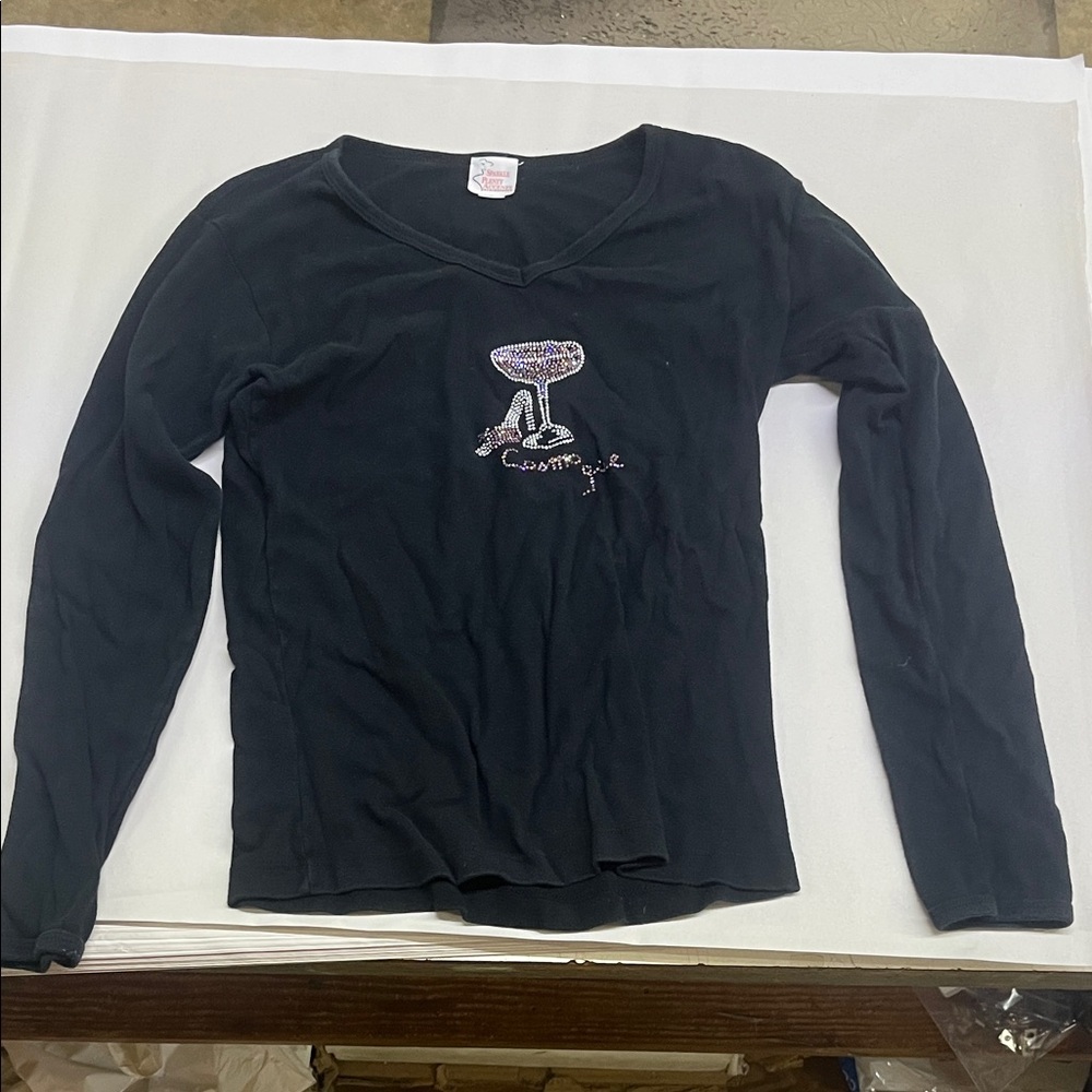 Chic Black V-Neck Long Sleeve Top with Embroidery